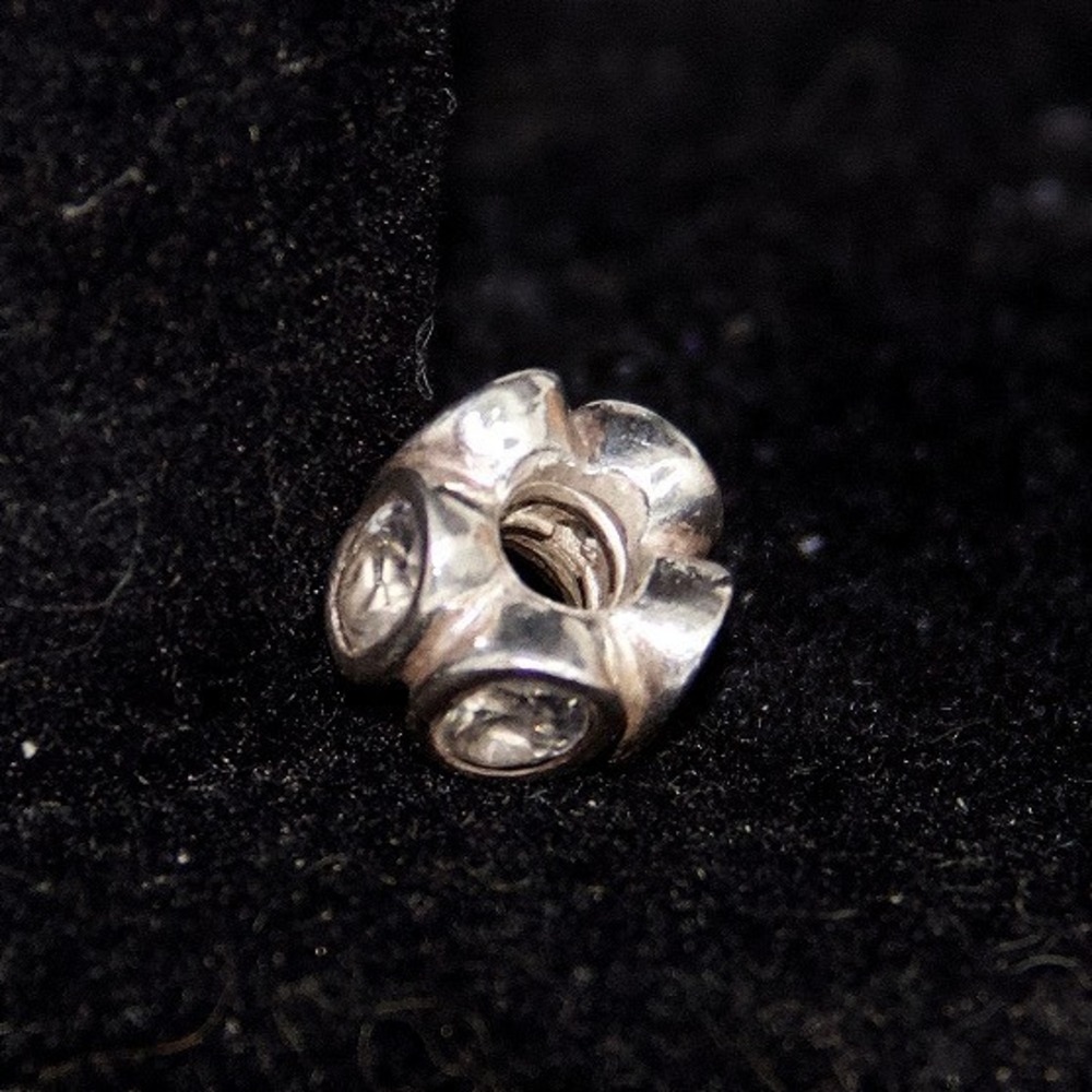 Pandora Sterling Silver ALE Clear Oval Cubic Zirconia Flower Bead Charm 790442CZ - Picture 4 of 8